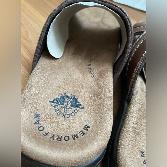 Dockers man sandals. 9M - Picture 5 of 7